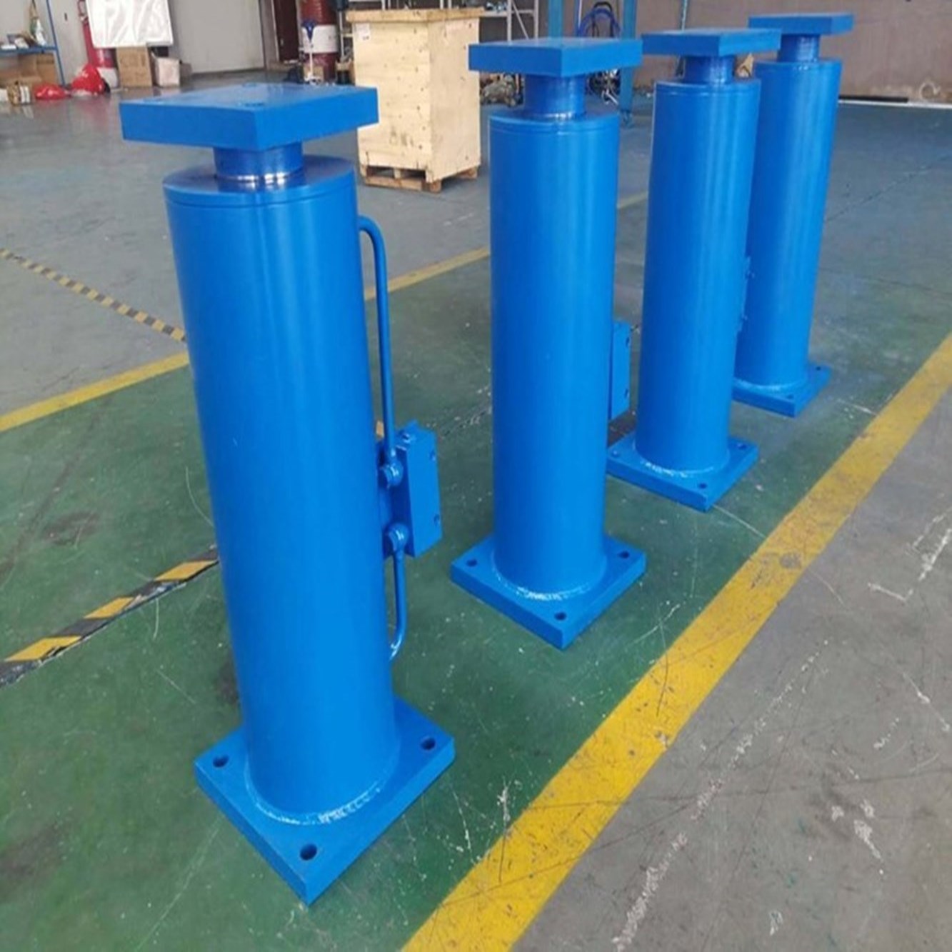 大型液壓缸的結(jié)構(gòu)特點(diǎn)(圖1) 714375063555957125.jpg